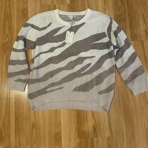 NWT! Barefoot Dreams Pullover